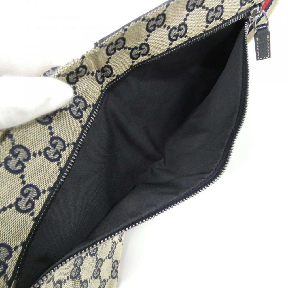 GUCCI Cream Fanny Pack - Picture 10 of 10